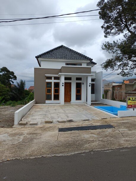 RUMAH STRATEGIS CIBIRU BANDUNG POSISI HOOK CICIL MUDAH TANPA BI CHECKING-4