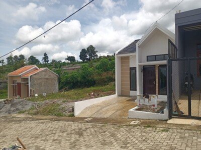 RUMAH SIAP HUNI LOKASI STRATEGIS PAKUHAJI BANDUNG BARAT CICILAN RINGAN
