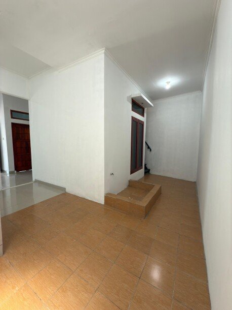 RUMAH DIJUAL CILEUNYI BANDUNG TIMUR POSISI HOOK JALAN LEBAR CICIL LANGSUNG TANPA BANK-2