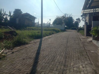 Tanah Sertifikat Pinggir Jalan Umum di Cilame Bandung Barat – Cocok Buat Ruko-2